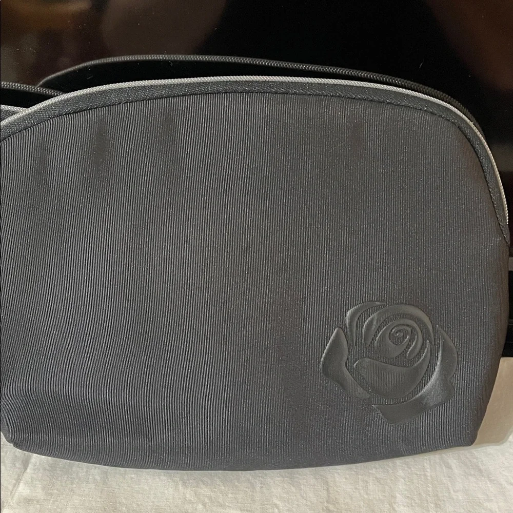 Lancôme lot of 3 Makeup Bags NWOT - Picture 5 of 9